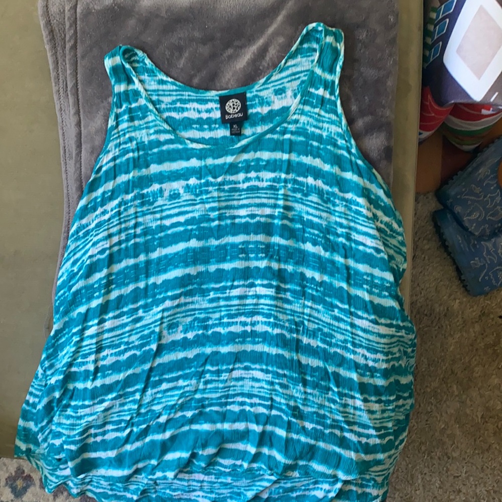Bobeau Aqua snd white tie dyed flowy tank